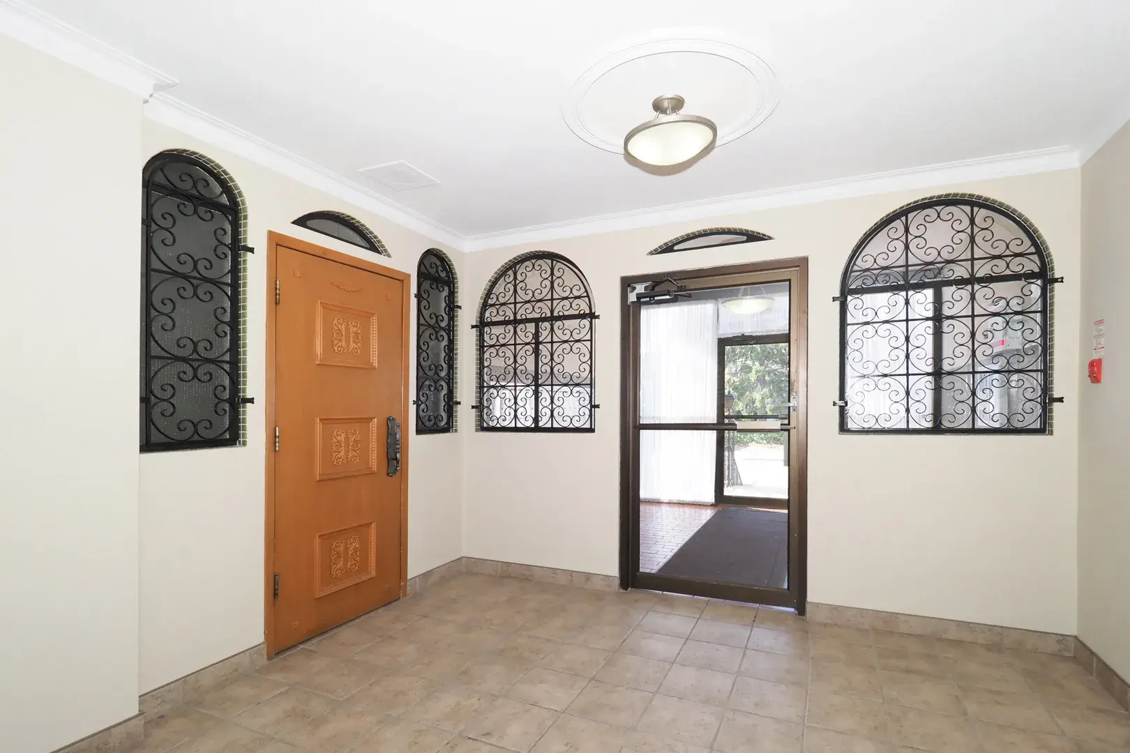 Princess Apartments — photo 6 of 10